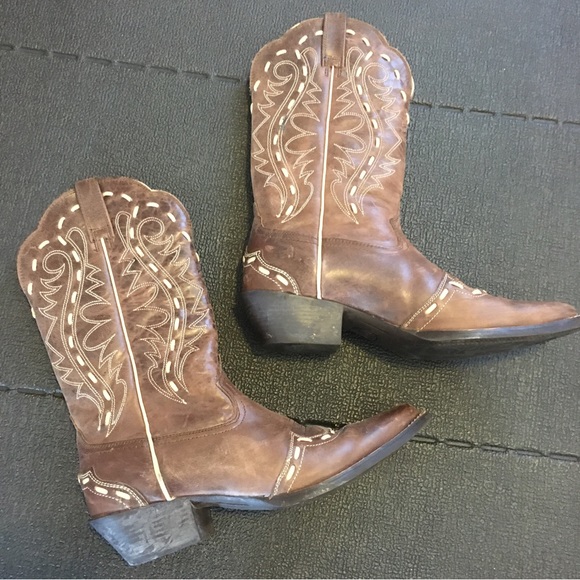 Ariat Women’s Western Boots, Size 6B - Picture 2 of 5